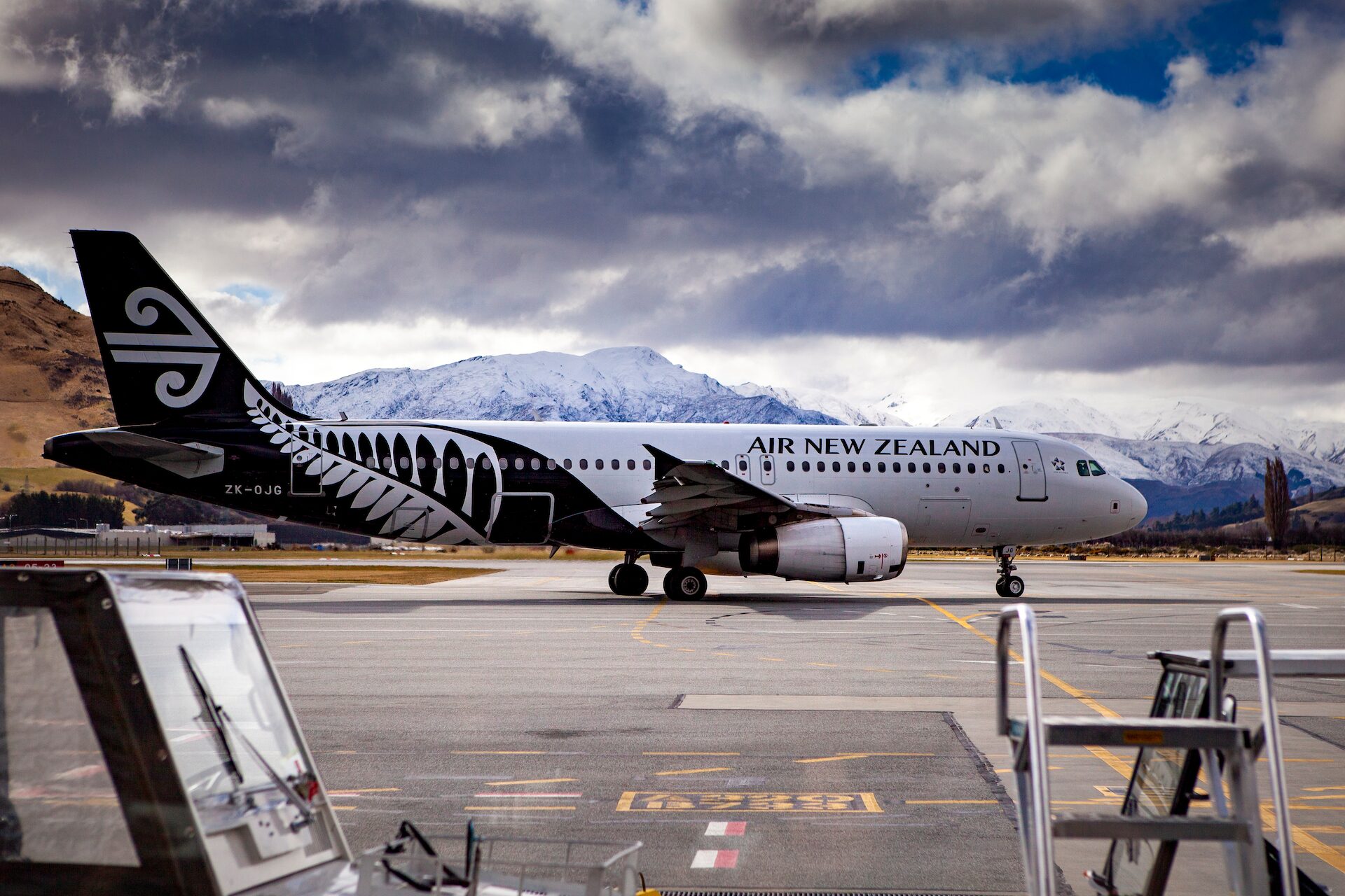 Air New Zealand flight to Queenstown
